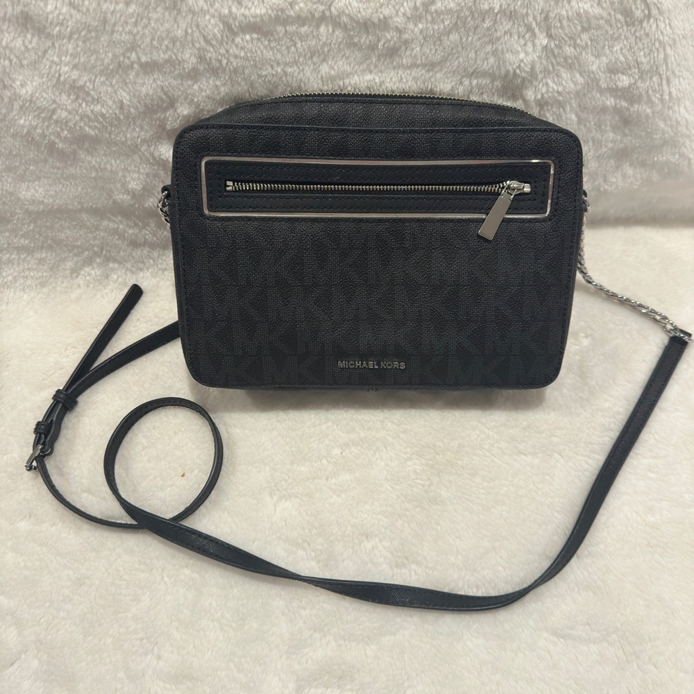 Michael Kors Black/charcoal Jet Set Crossbody Bag